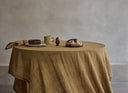 <h3>Pure <em>stoneware</em>.<br/>Made by <em>artisans</em>.</h3>