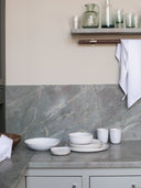 Vince kopp vit glasyr Tell Me More